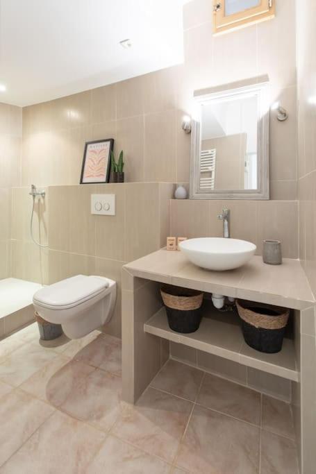 L5 2Mins Walk To The Beach Heart Of Old Town Ница Екстериор снимка